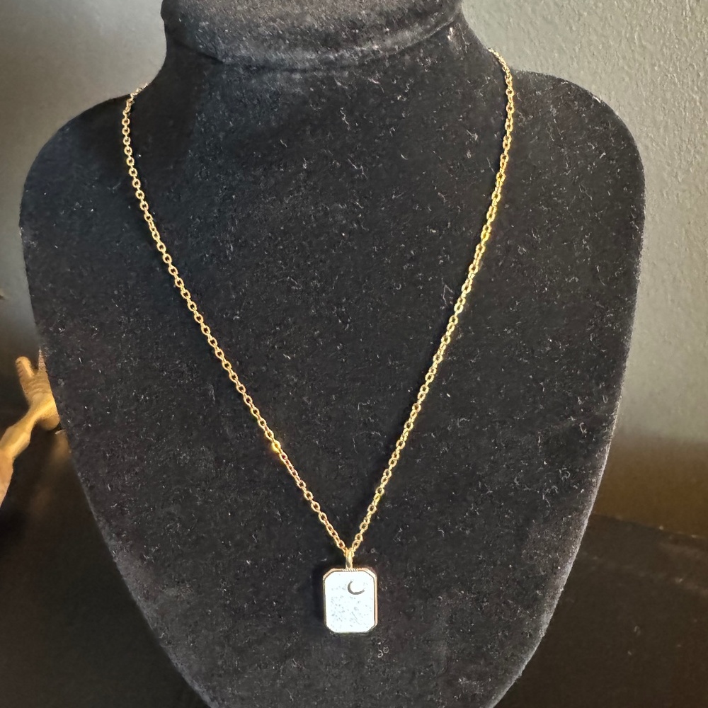 Slide - Necklace with moon